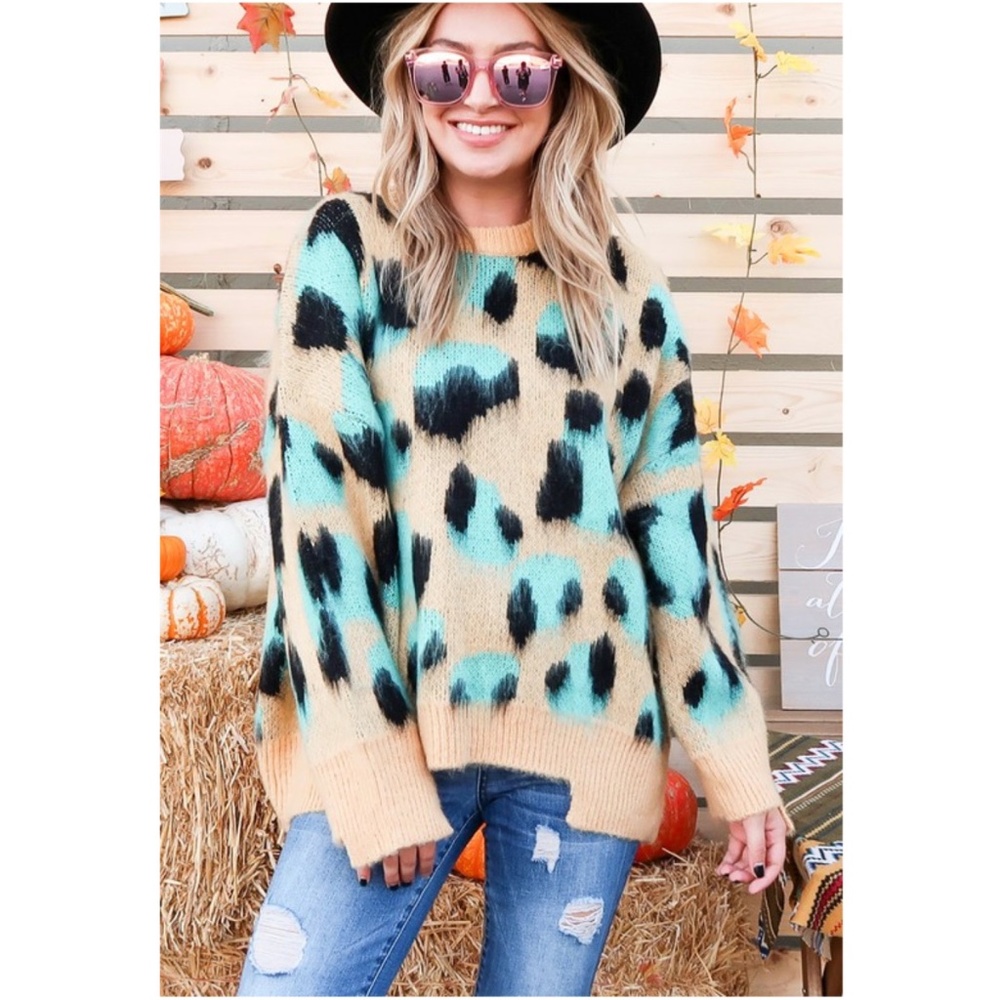 Leopard print mint cream fuzzy oversized sweater - Picture 1 of 10
